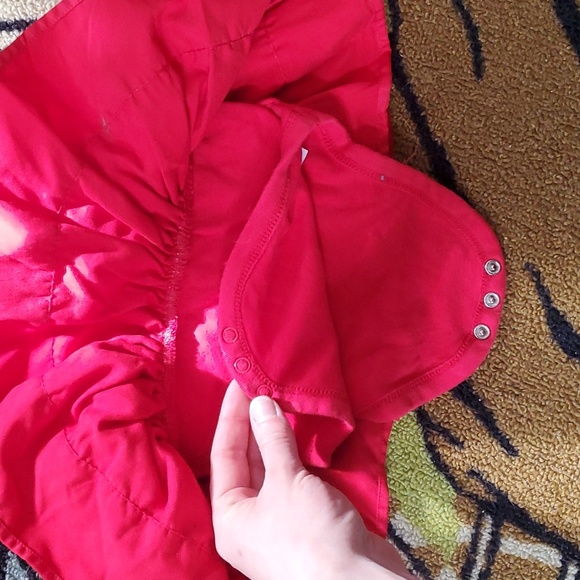 FREE WITH PURCHASE: Disney Minnie Mouse Baby Outfit - Picture 4 of 5